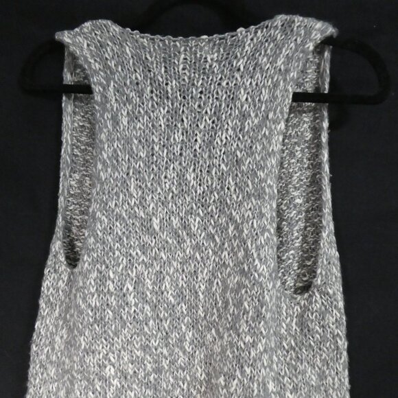 HOLLISTER CALIFORNIA | xs - s extra small - small | Open Front Sweater Vest - Picture 11 of 16